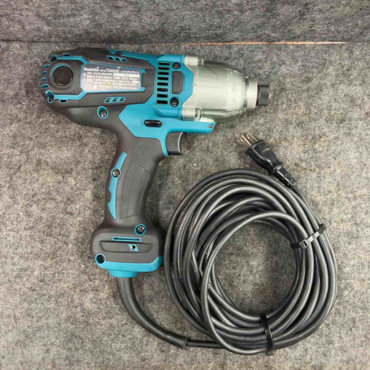 【現状品】☆マキタ(makita) インパクトドライバ TD0220【鴻巣店】
