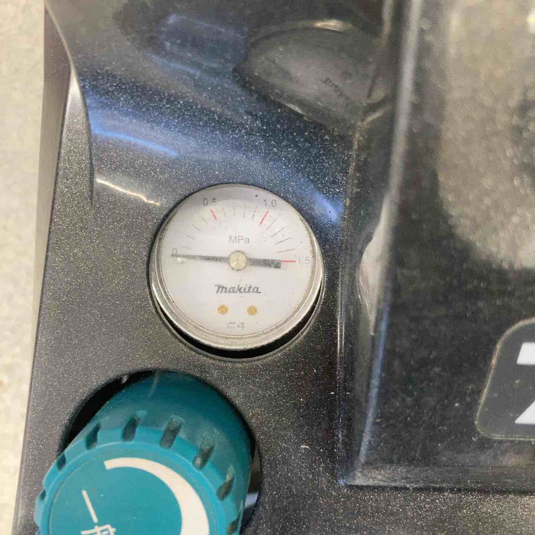 ★マキタ(makita) エアコンプレッサー AC461XG【八潮店】