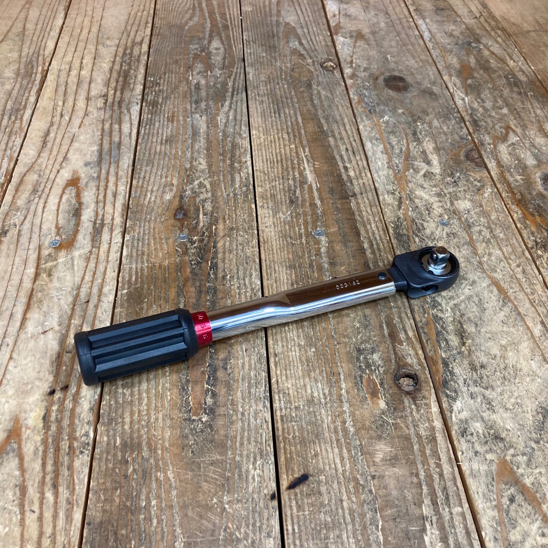 〇トネ(TONE) 3/8プリセット型トルクレンチ T3L200 未校正【所沢店