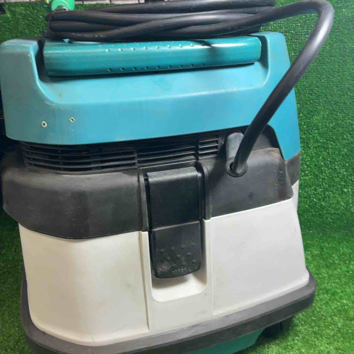 マキタ(makita) 集じん機 乾湿両用 483(P)【藤沢店】