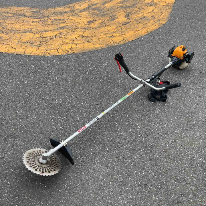 【中古品・店頭受取り限定】 京セラ/Kyocera エンジン刈払機・EKM-2630 【桶川店】