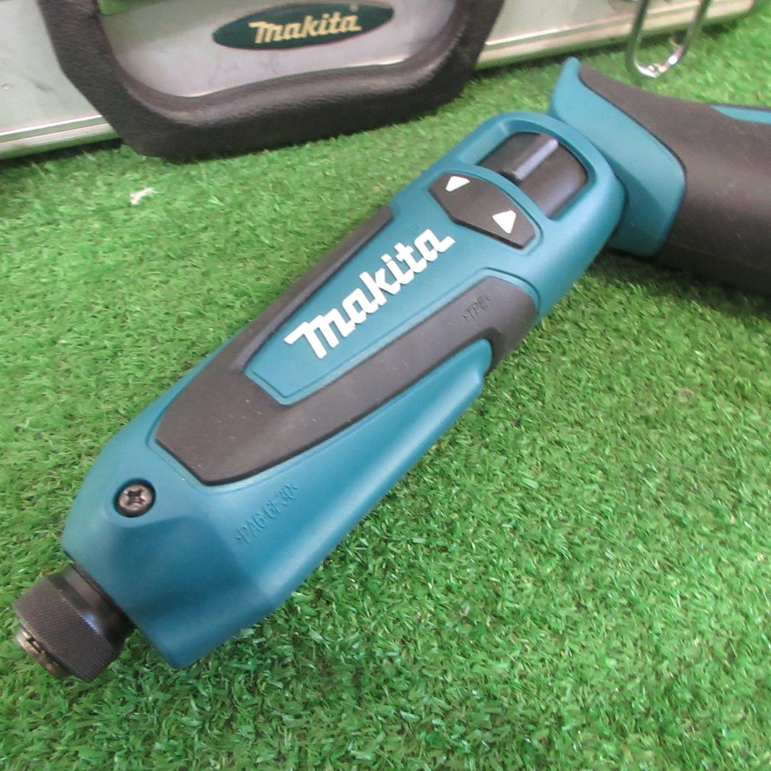 ☆マキタ(makita) 充電式ペンインパクトドライバ TD021DS【町田店】