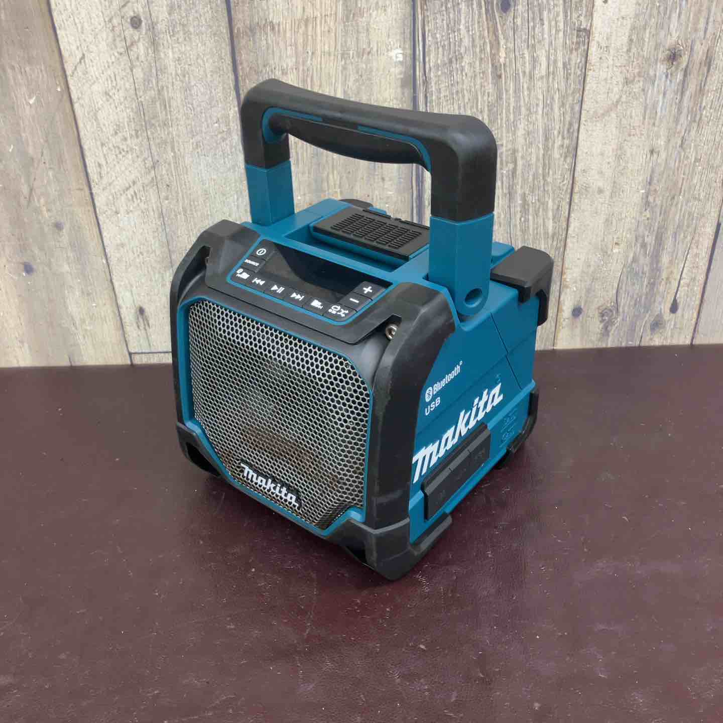 Makita マキタ 充電式スピーカー MR202 ワイヤレススピーカー 中古 中古品】 マキタ(makita) コードレススピーカー MR202 【東大和店