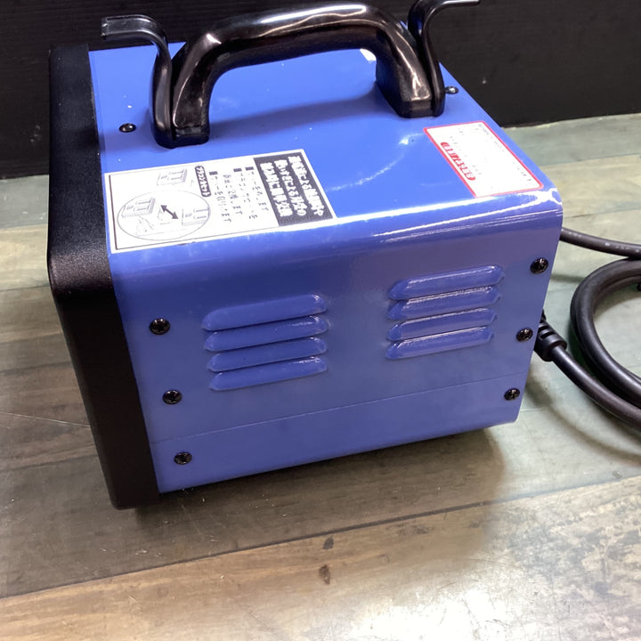 〇日動工業 降圧専用トランス 200V→100V 単巻トランス 連続定格 安全ブレーカ付 30A NTB-300D-CC-100V【東大和店】