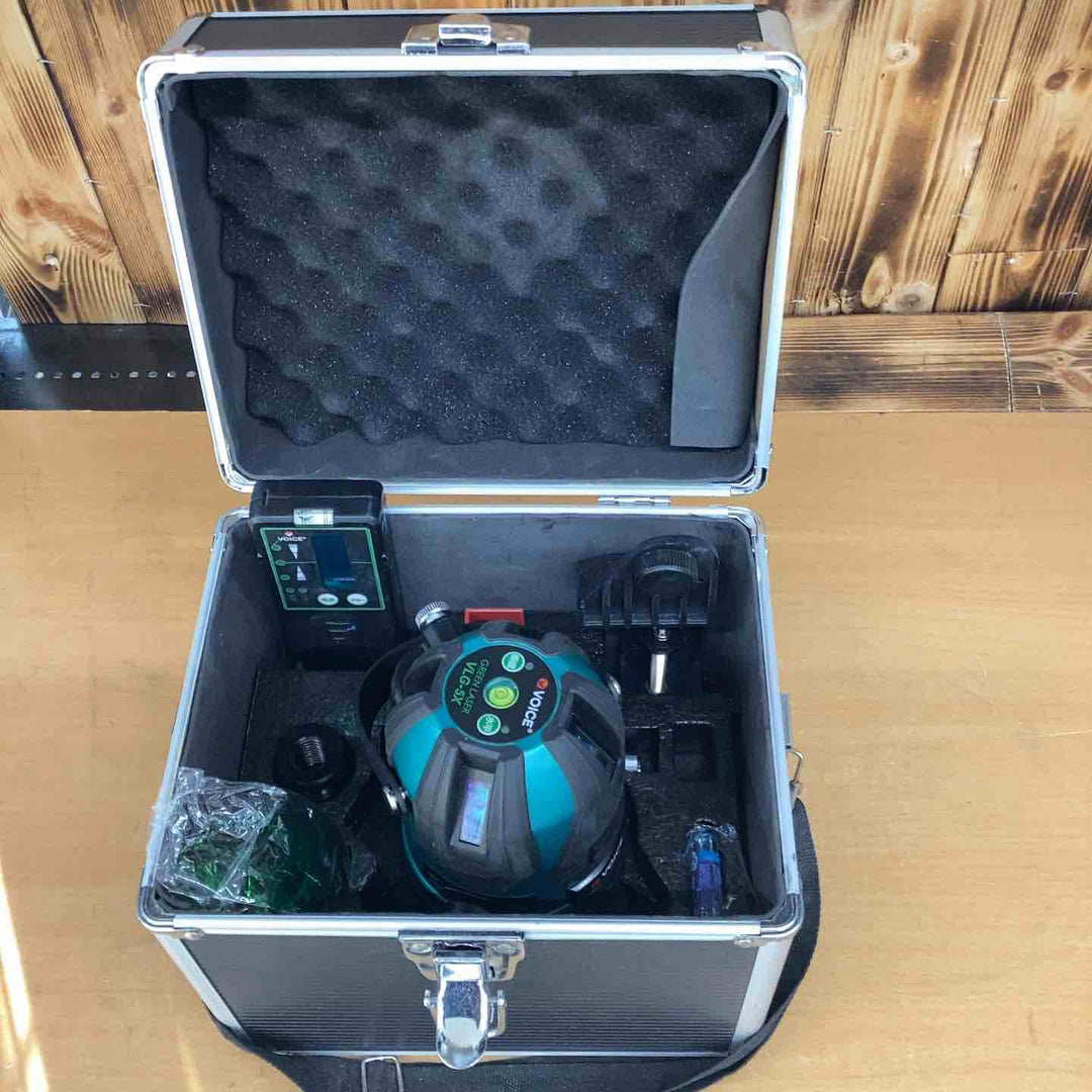 ◇VOICE レーザー墨出し器 5ライングリーンレーザー 矩十字・横 VLG-5X 受光器付【越谷店】