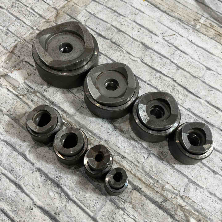 ◇泉精器(IZUMI) 分離型油圧式パンチャ SH-10-1(ポンプHP-180N付)【川口店】
