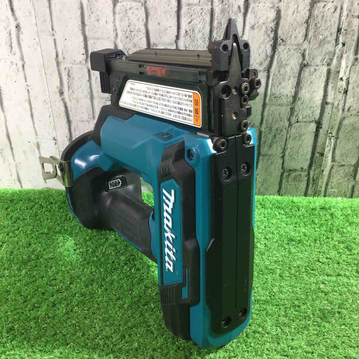 ★マキタ(makita) コードレスピンネイラ PT353DZ【川口店】 ☆マキタ(makita) コードレスピンネイラ PT353DZ【川口店】 – アクト