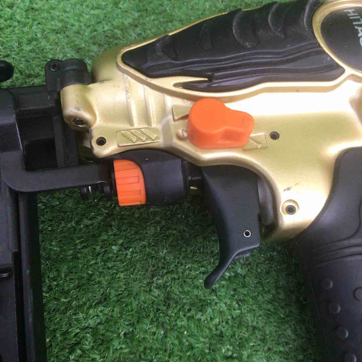 【中古品】 ハイコーキ/HIKOKI 高圧フロアタッカ N5004HMF 【鴻巣店】