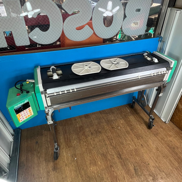 【店頭受取り限定】◇KLASS (極東産機) 自動壁紙糊付機 Prime-SII プライムS2【岩槻店】