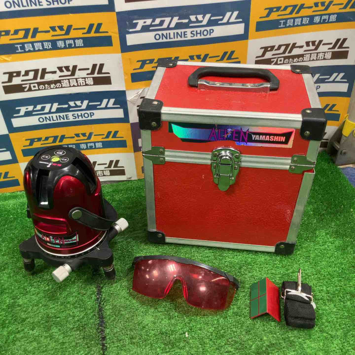 ◇山真製鋸(YAMASHIN) レッドエイリアン レーザー墨出し機 RA-06【草加店】