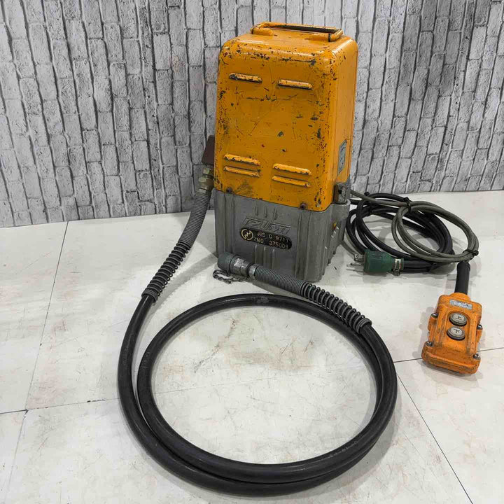 ◇泉精器(IZUMI) 電動リモコン式油圧ポンプ R14E-F【川口店】