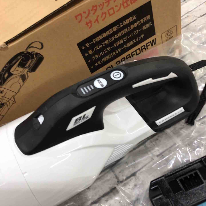 ★マキタ(makita) コードレスクリーナー CL286FDRFW【川口店】