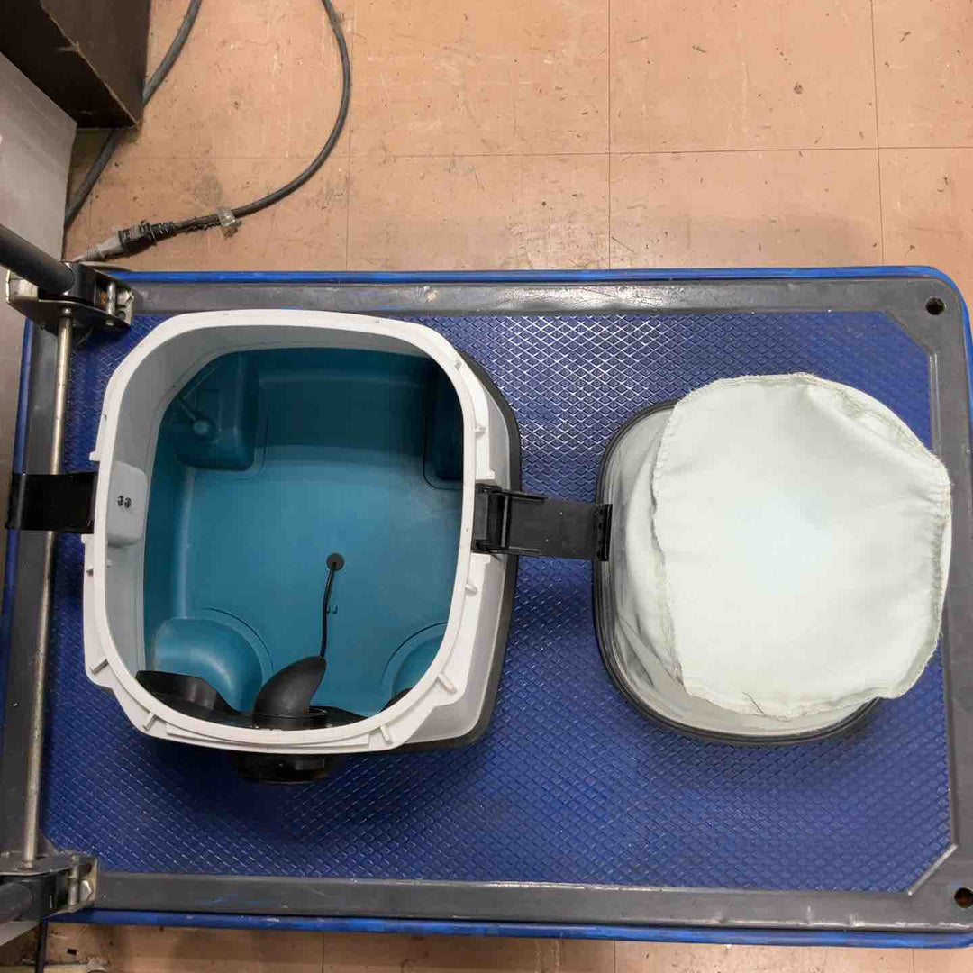 ★マキタ(makita) 集じん機 乾式 484(P)【草加店】