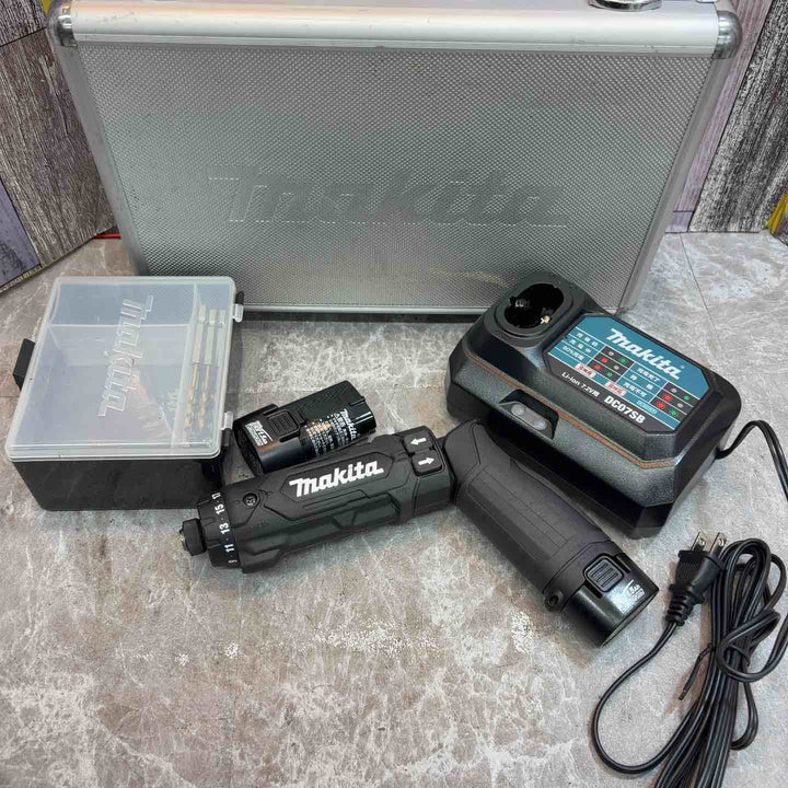 ★マキタ(makita) コードレスドリルドライバー DF012DSHXB【八潮店】