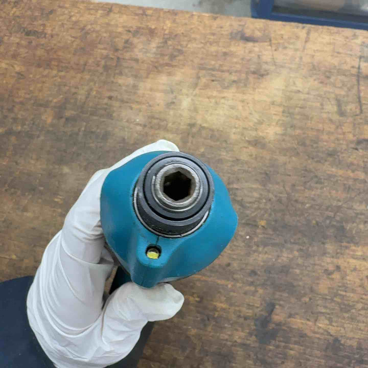 ☆マキタ(makita) コードレスペンインパクトドライバー TD021DZ【八潮店】