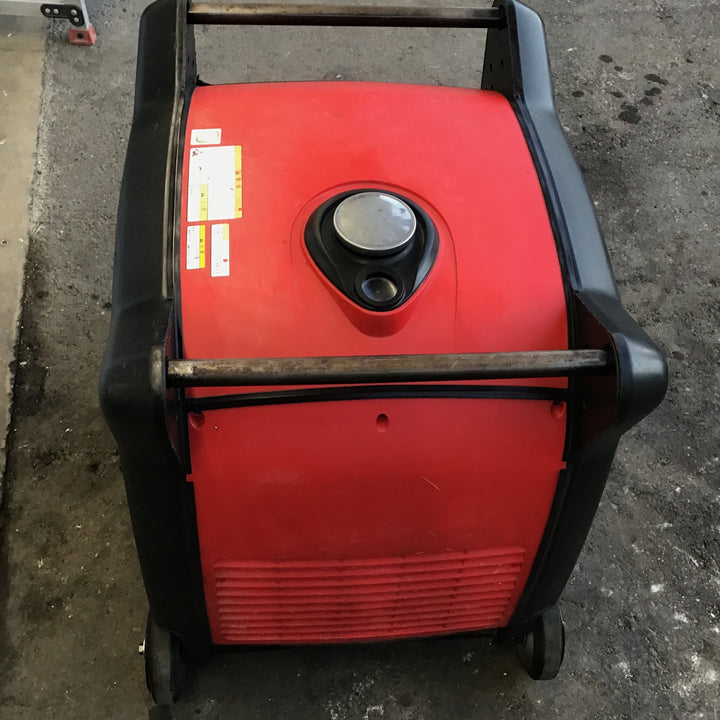 【売り切りセール！中古品・店頭受取り限定】 新ダイワ(shindaiwa) IEG5500M-Y インバータガソリンエンジン発電機 【桶川店】