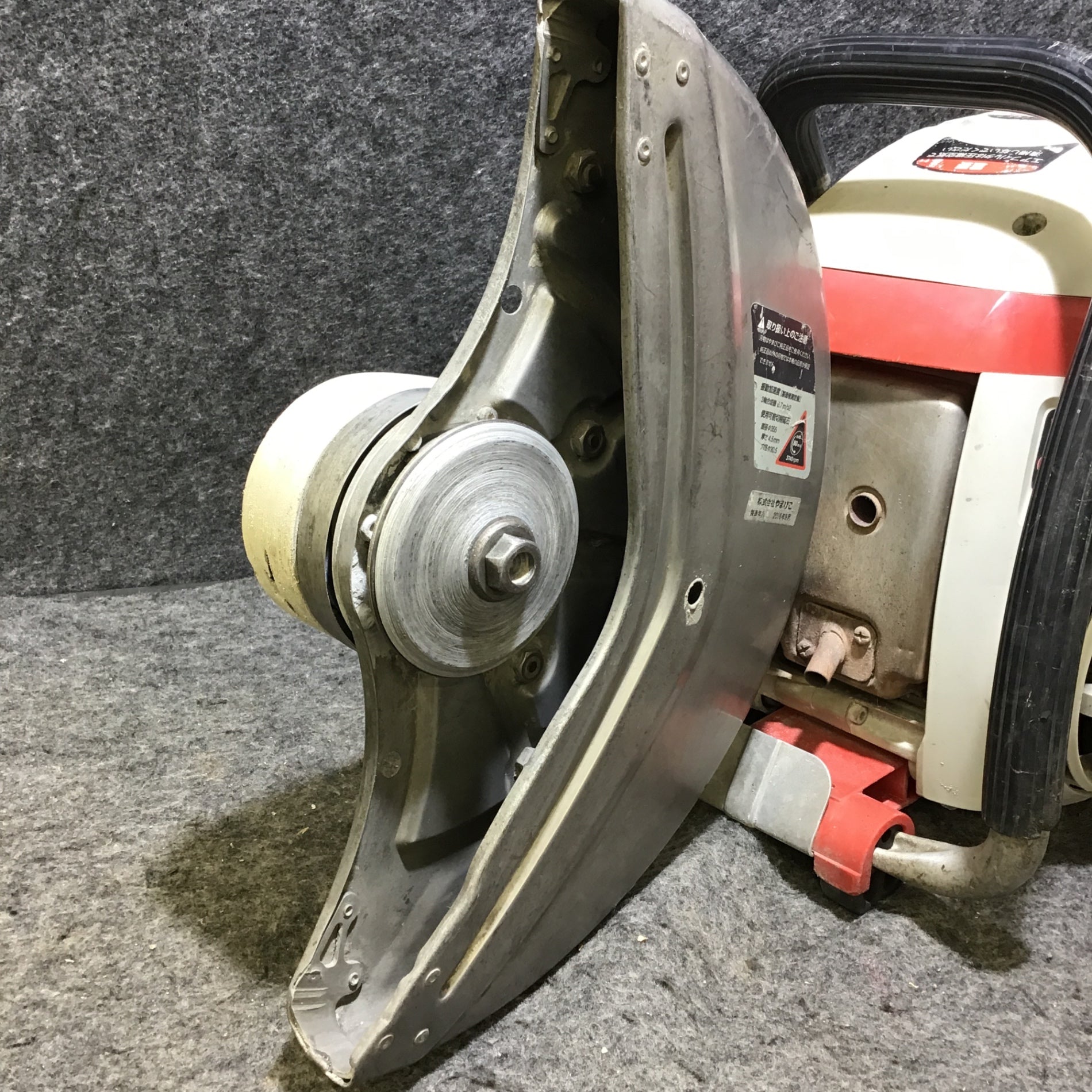 発送可！中古品】新ダイワ 360mm エンジンカッター EC7414S ※カバー