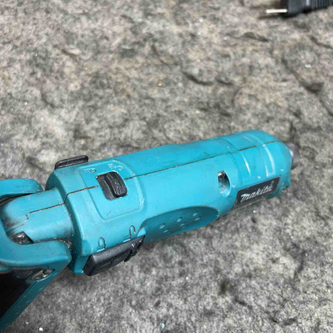 マキタ(makita)コードレスペンインパクトドライバ TD020DS【桶川店】