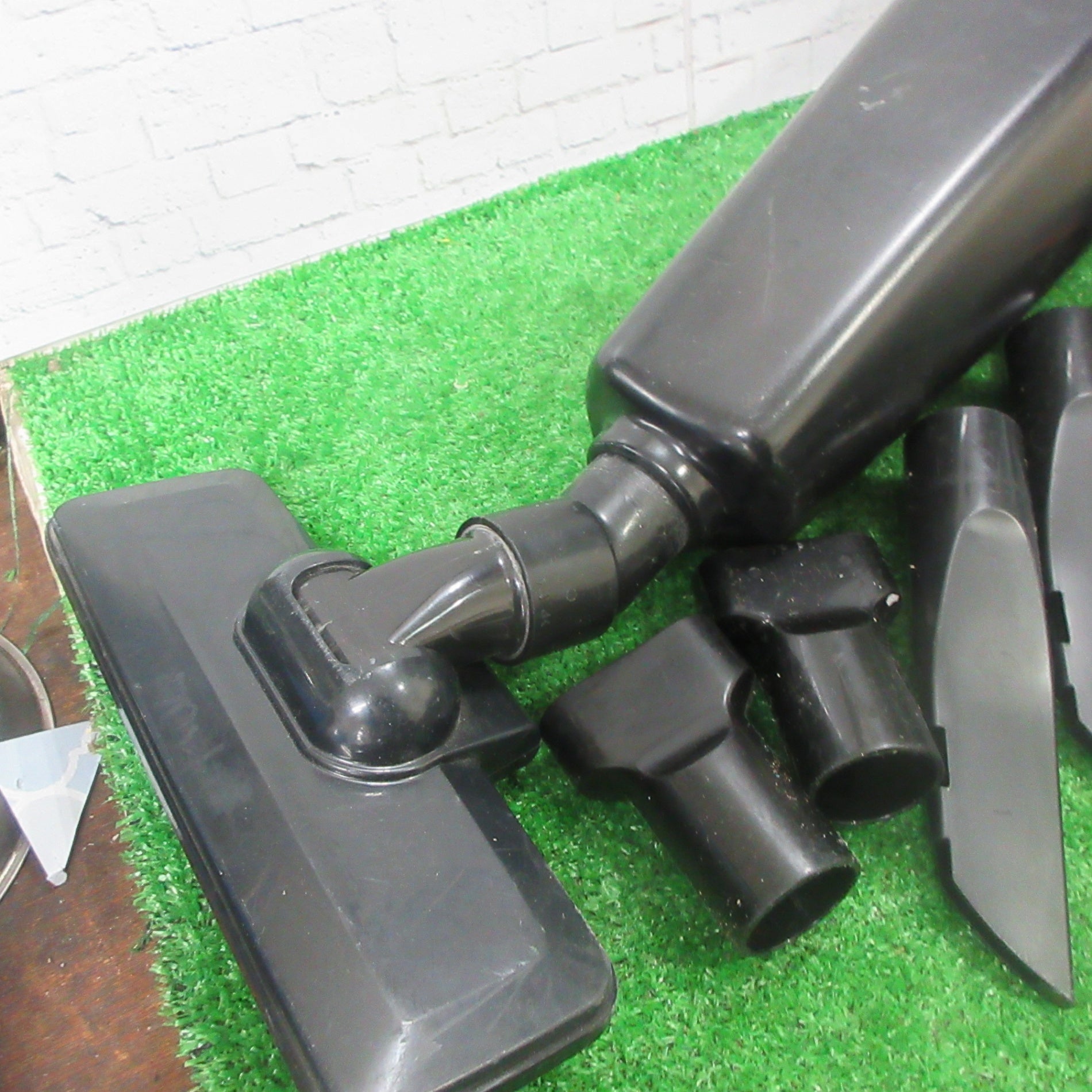 〇Panasonic(パナソニック) 工事用充電フロアクリーナー EZ3744【町田