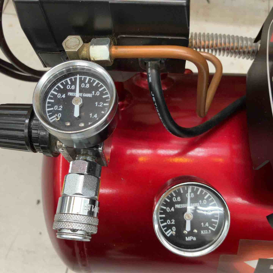 【店頭受取り限定】◇藤原産業(SK11) エアコンプレッサー SR-102 (SR-L30MPT) 充填時間4分15秒【鴻巣店】