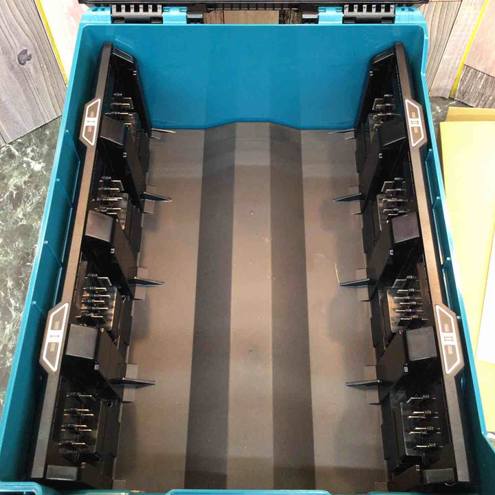 ★マキタ(makita) 多口充電器 BCC01【八潮店】