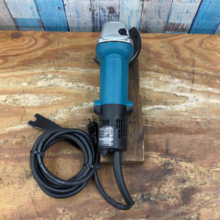 ☆マキタ(makita) 100mmディスクグラインダ 9533BL【柏店】