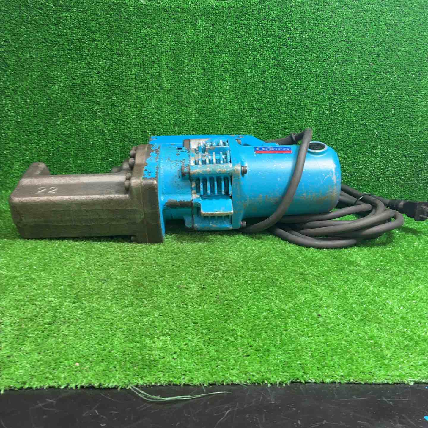 【久留米】【引き取り限定】【中古品】Ogura オグラ HBC-25N 電動油圧式鉄筋カッター 単相100V 50/60Hz 1460W 最大切断径:25mm ※本体のみ オグラ Ogura 25mm 電動油圧式鉄筋カッター HBC-25－中古機械工具