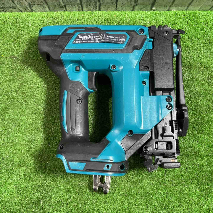 ★マキタ(makita) 18V コードレスタッカー ST421DZK 動作確認済み【川口店】