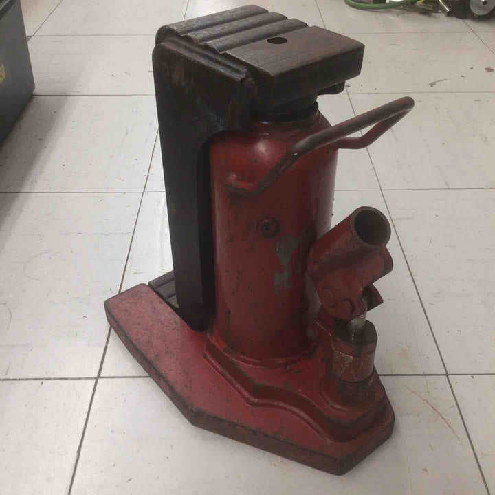 【現状品 / 店頭受取り限定】 イーグル/EAGLE レバー回転・安全弁付爪つきジャッキ 爪能力5ｔ G-100 【鴻巣店】