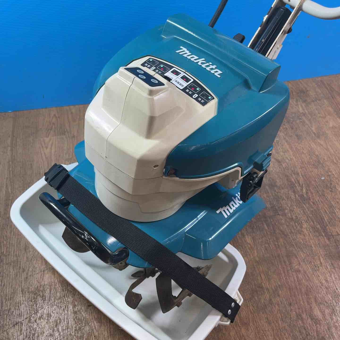 店頭受取り限定】マキタ/makita 充電式耕うん機 36V MUK360DWB 充電式