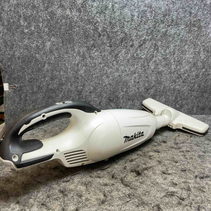 マキタ(makita) 14.4Vコードレスクリーナー CL141FDZW 2台セット【桶川店】