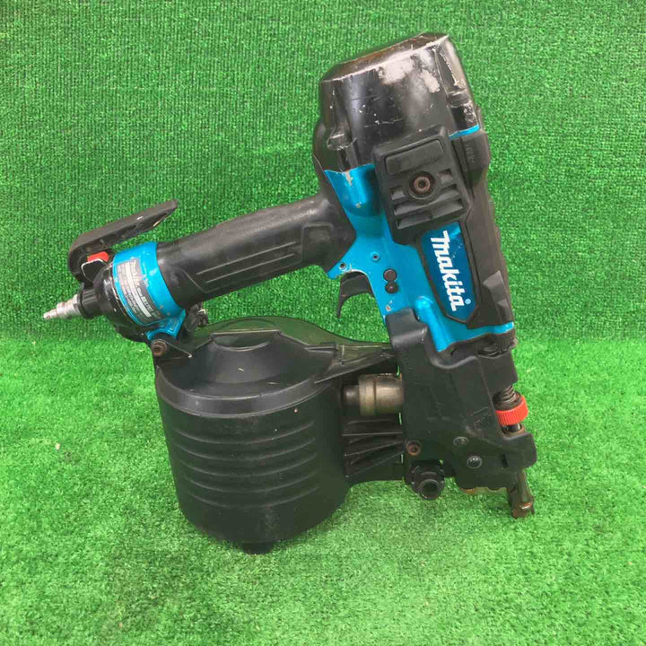 ★マキタ(makita) 高圧エア釘打ち機 AN933HM【川崎店】