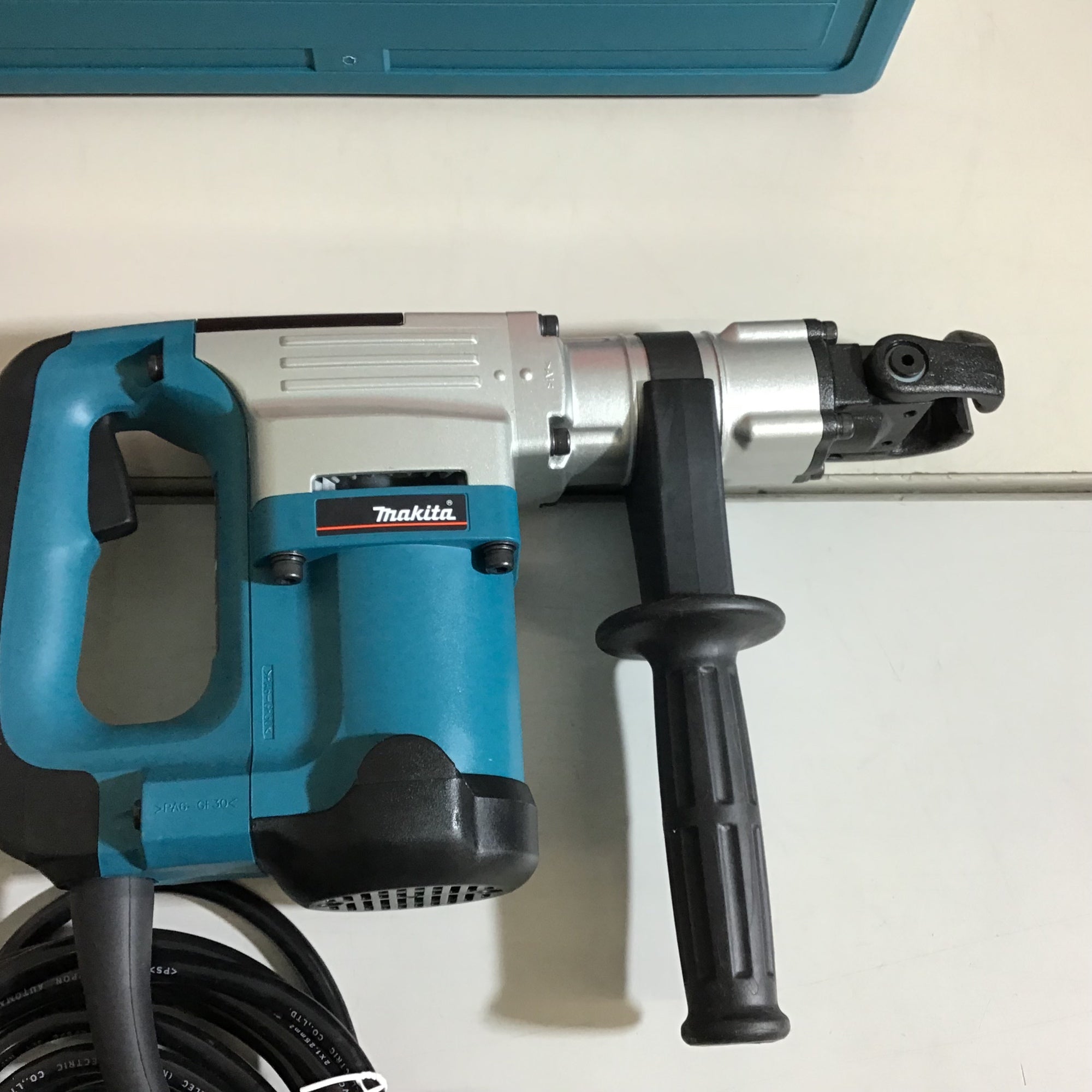 【未使用品】★送料無料★マキタ makita 電動ハンマ HM0830【戸田店】