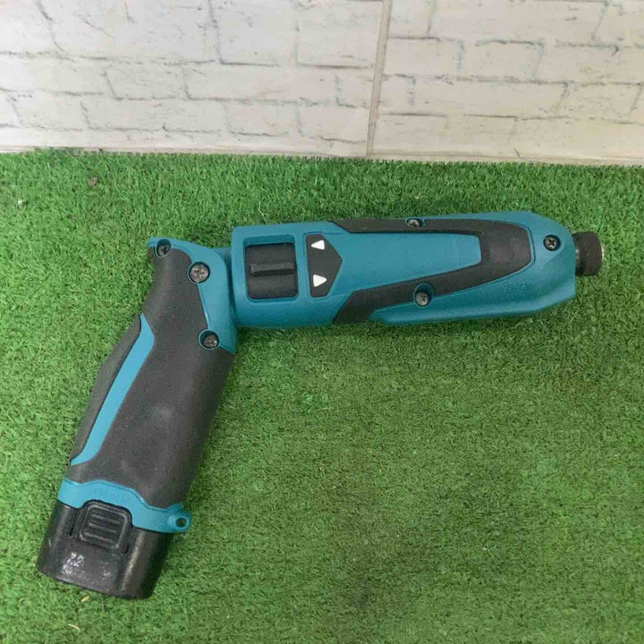 ☆マキタ(makita) コードレスペンインパクトドライバー TD021DZ【町田店】