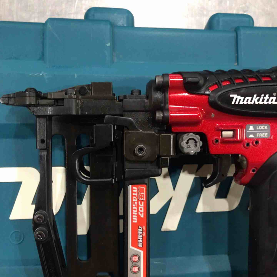★マキタ(makita) 高圧フロアタッカ AT450HA【川口店】
