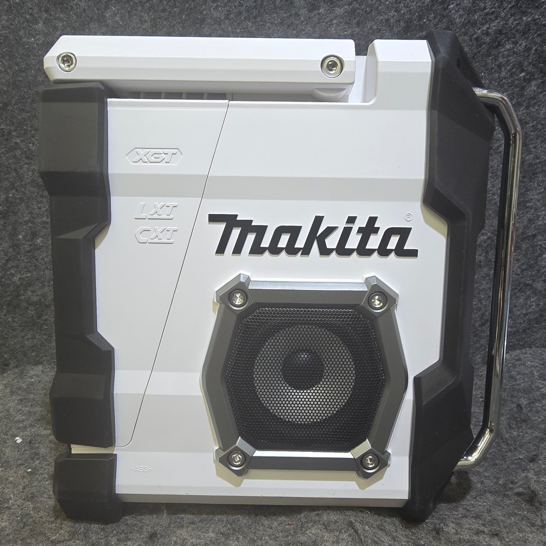 品】マキタ(makita) コードレスラジオ セール MR001GZW【桶川店】 中古
