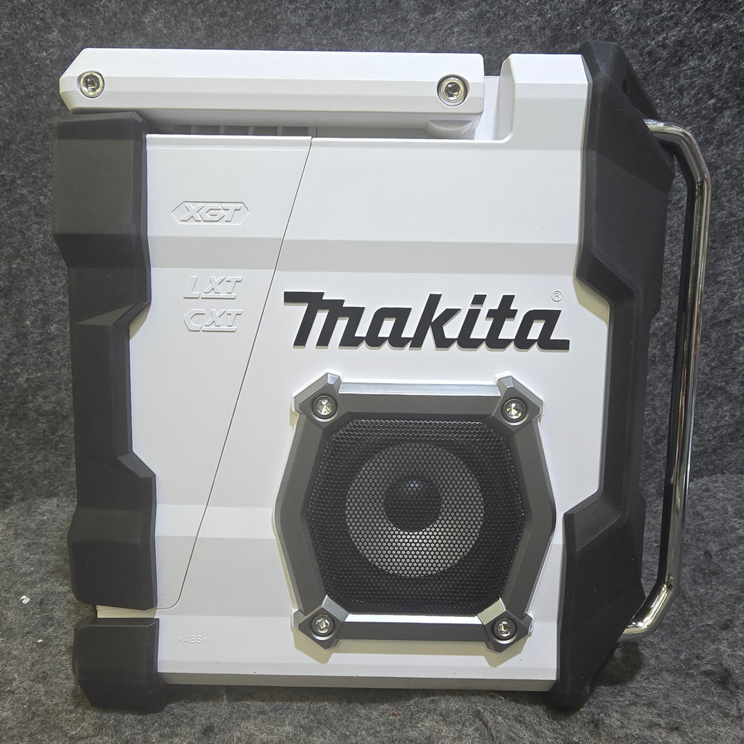 【中古品】マキタ(makita) コードレスラジオ MR001GZW【桶川店】