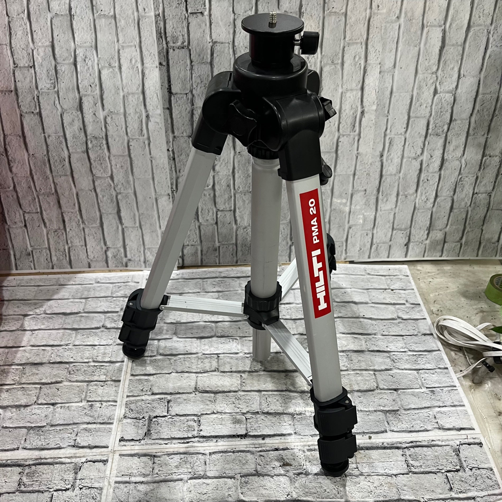 ○ヒルティ(HILTI) グリーン コードレスレーザー墨出し器 フルライン PM30-MG【川口店】