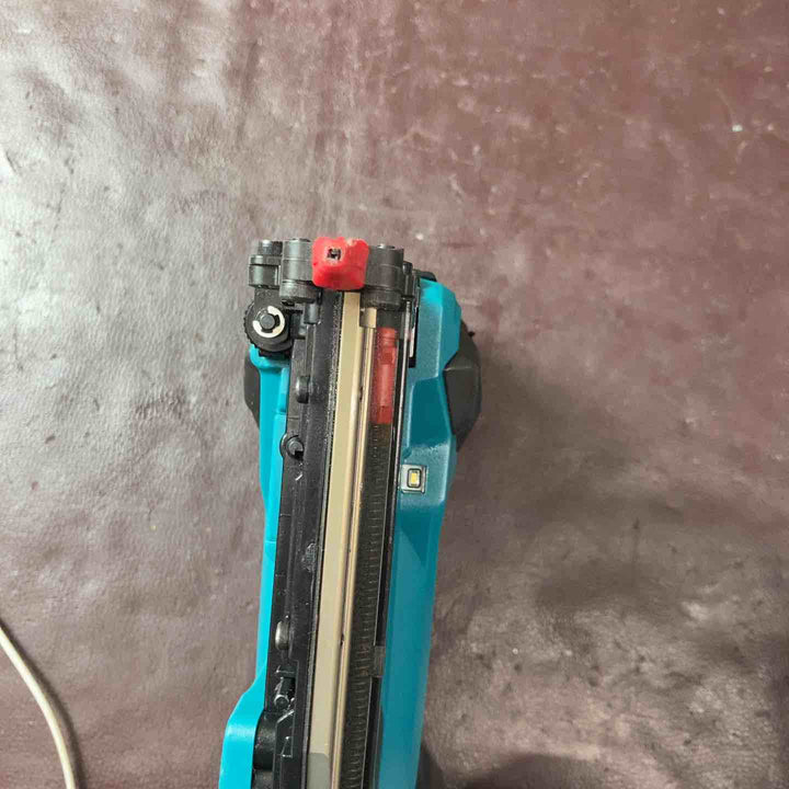 【中古品】★マキタ(makita) コードレスピンネイラ PT353DZK バッテリー1個付属【東大和店】
