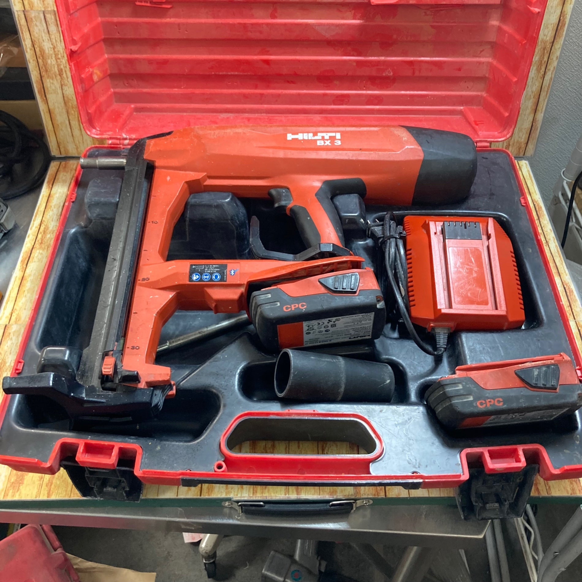 ヒルティ(Hilti) 充電式コンクリートネイラ BX3-L【川崎店