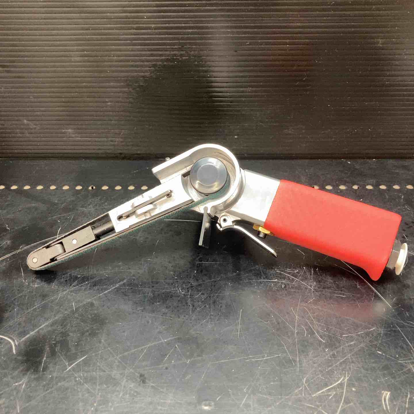 ◇信濃機販(SI) エアベルトサンダー SI-2700【川越店】 – アクトツール