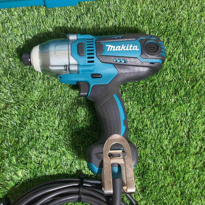 ☆マキタ(makita) インパクトドライバ TD0220【戸田店】