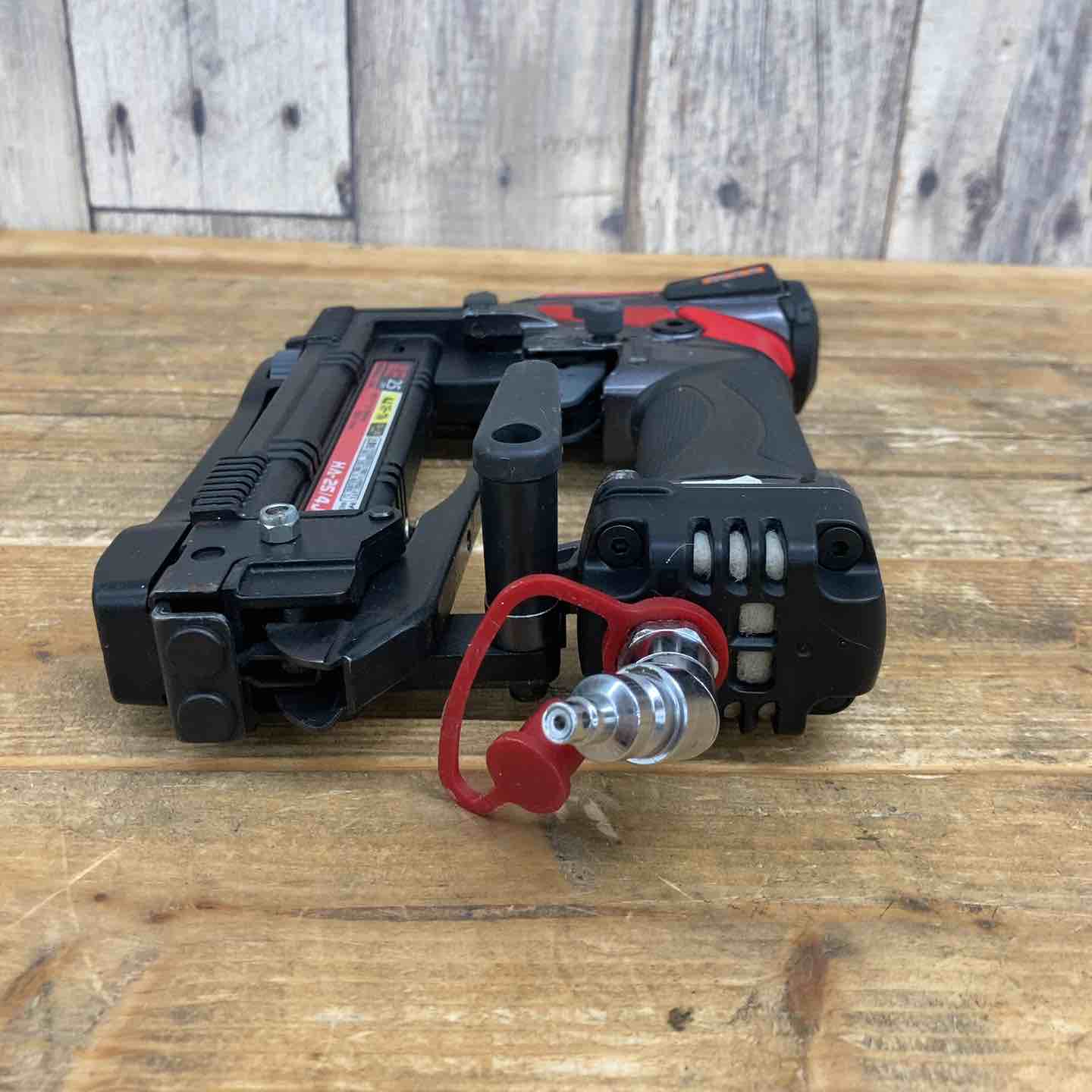 中古品】 マックス(MAX) 高圧エアタッカ HA-25/4J エア工具 タッカー J