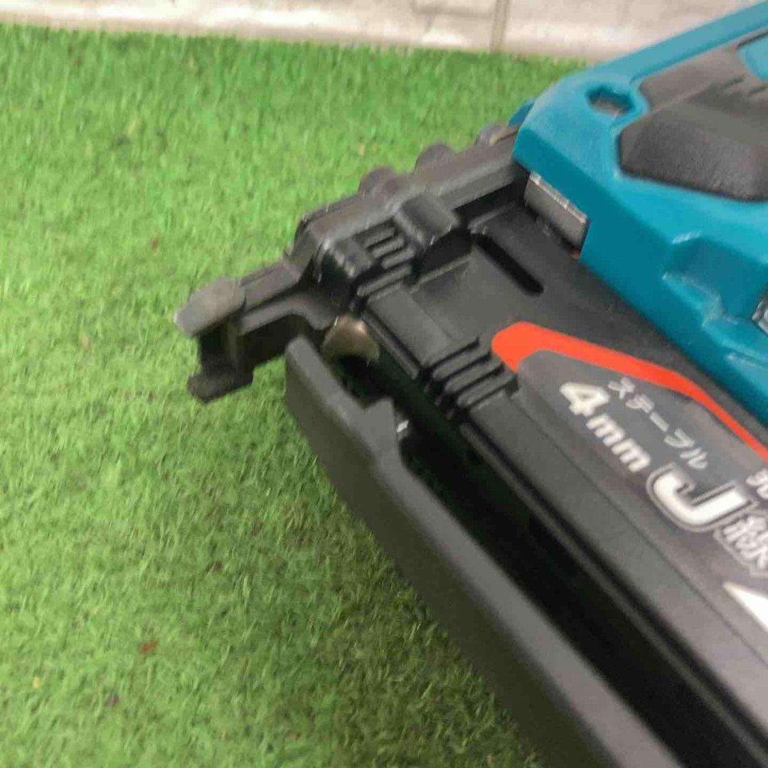 ◇マキタ(makita) コードレスタッカー ST421DZ【町田店】