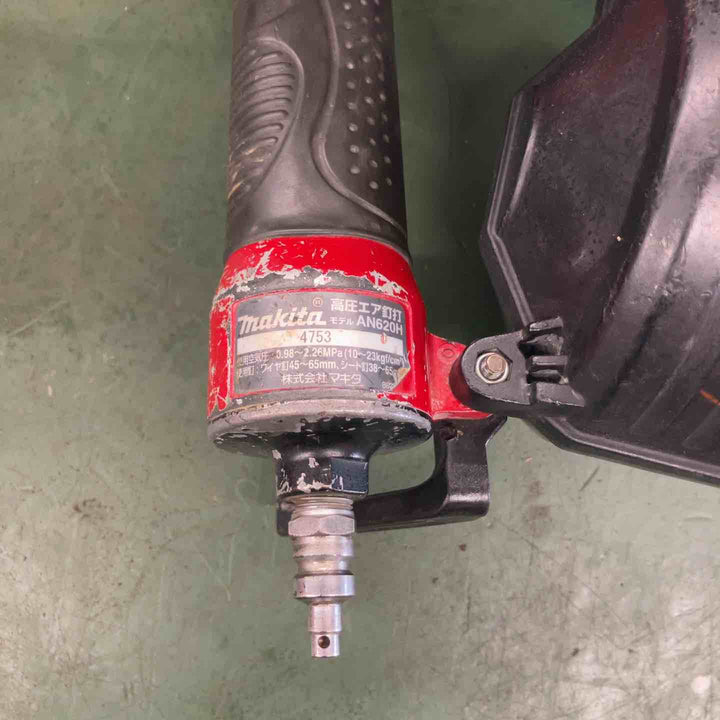 ★マキタ(makita) 高圧エア釘打ち機 AN620H　本体のみ【戸田店】