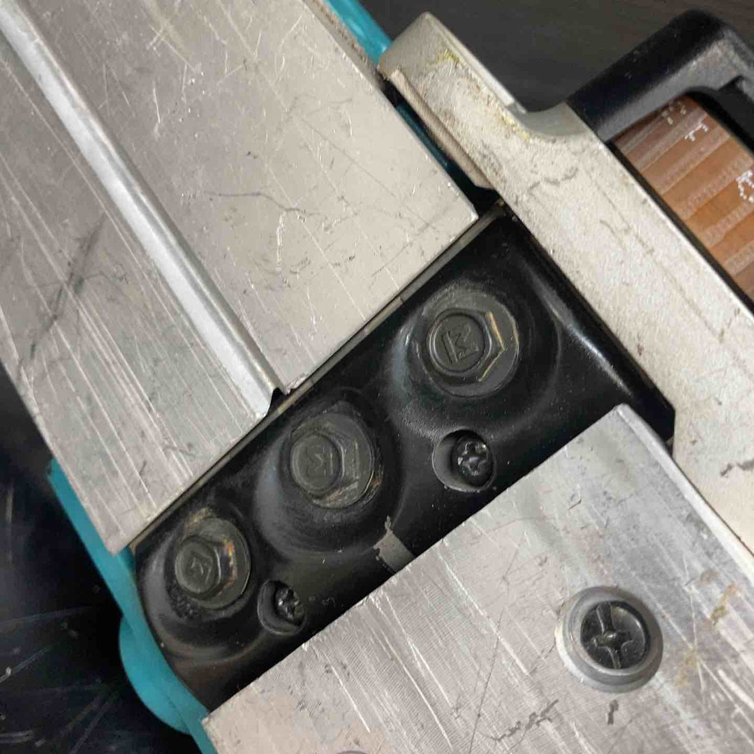 ◇マキタ(makita) 14.4Vコードレスカンナ KP140DZ【川越店】