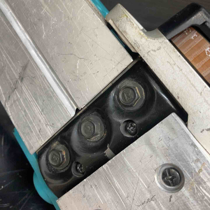 ◇マキタ(makita) 14.4Vコードレスカンナ KP140DZ【川越店】