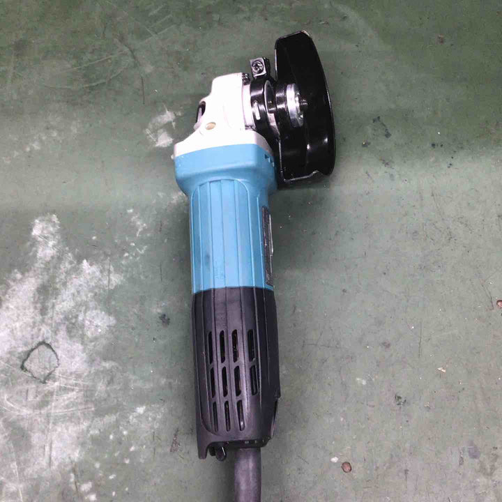 ☆マキタ(makita) 100mmディスクグラインダ GA4032【戸田店】