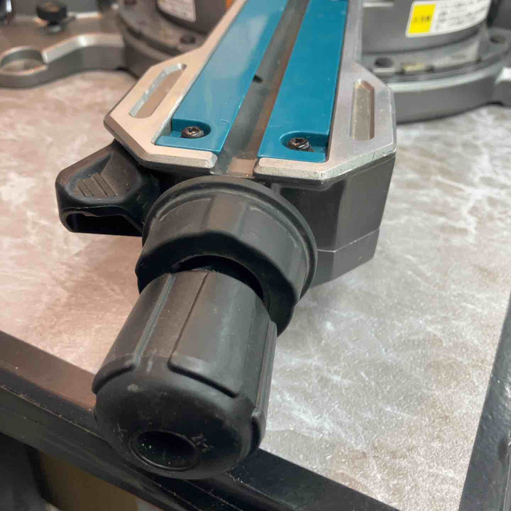★マキタ(makita) コードレススライドマルノコ LS005GZ 40V【八潮店】