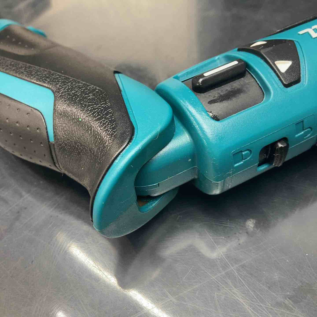 マキタ(makita) コードレスペンインパクトドライバ TD021DSHSP【川越店】